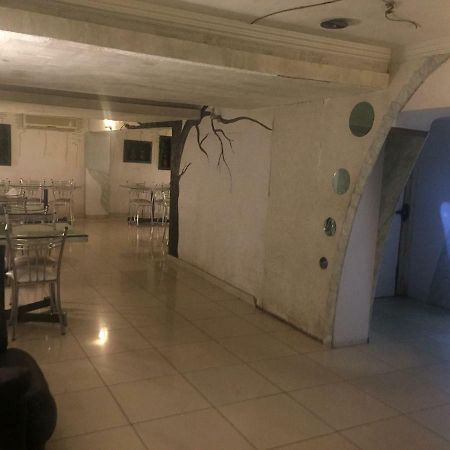 Sarovar Hotel Вишакхапатнам Экстерьер фото