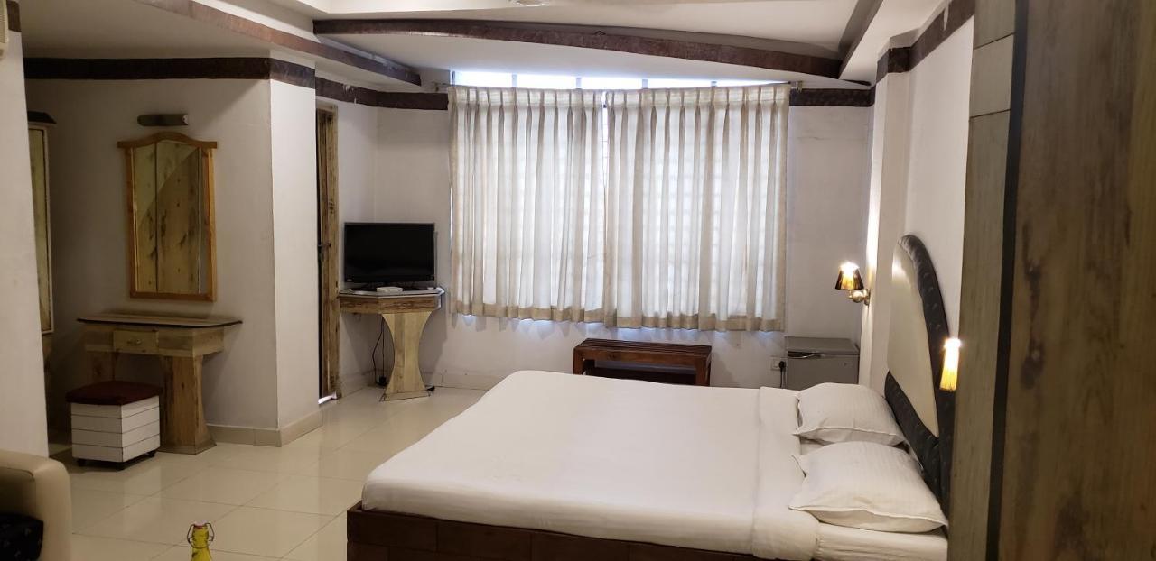 Sarovar Hotel Вишакхапатнам Экстерьер фото